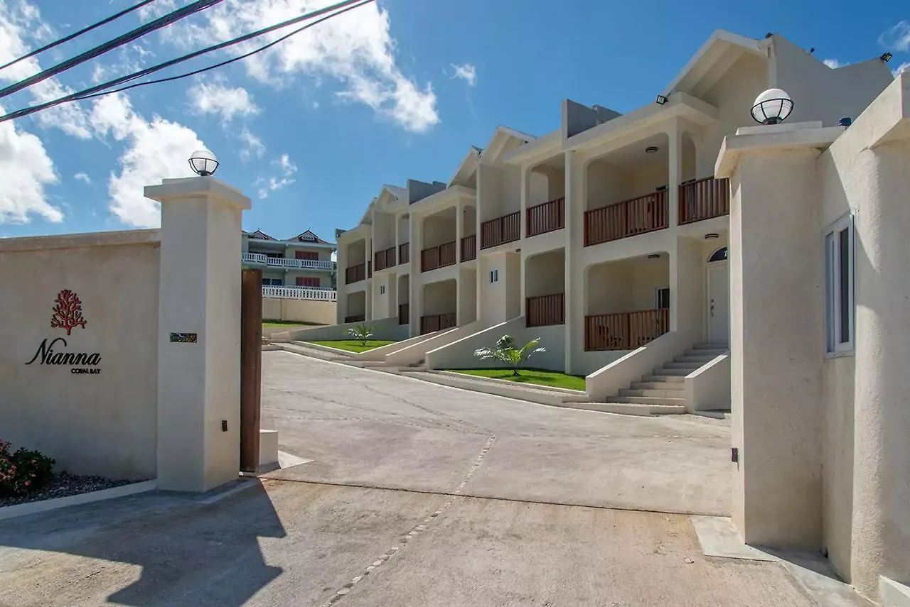 別荘 Family Complex Beside Beach W/Pool Montego Bay #1 ジャマイカ