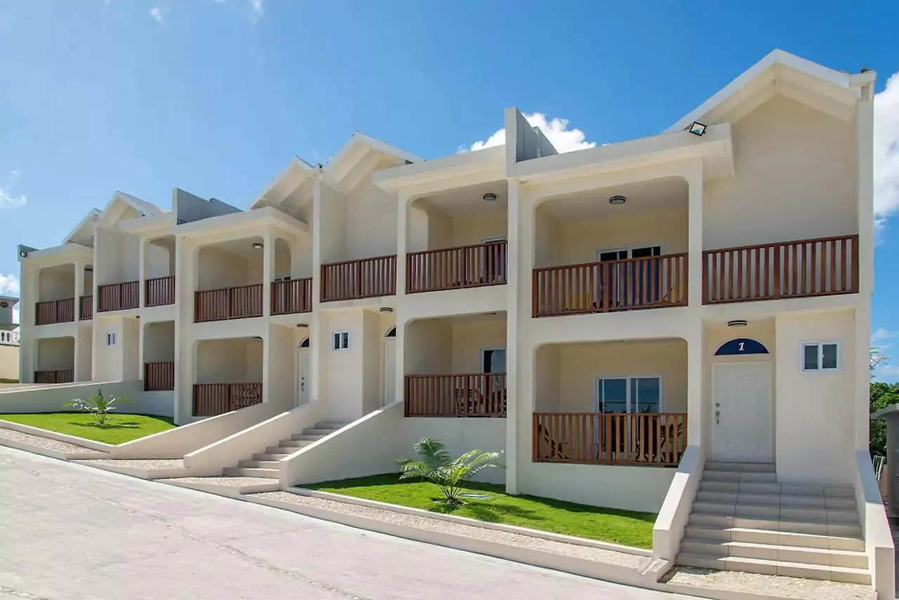 Family Complex Beside Beach W/Pool Montego Bay #1