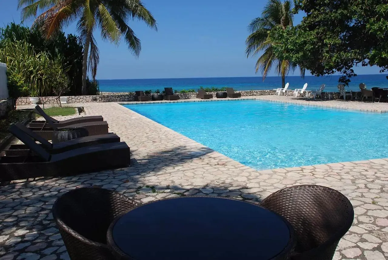 Family Complex Beside Beach W/Pool Montego Bay #1