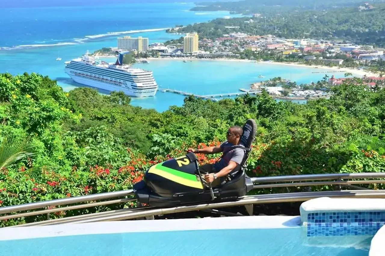 Holiday home Family Complex Beside Beach W/Pool Montego Bay #1